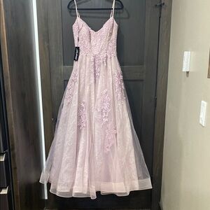 NWT La Femme elegant prom dress. Size 10